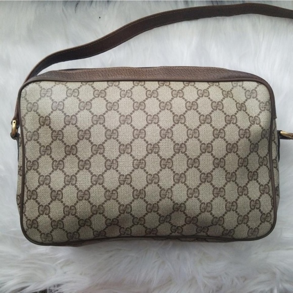 Authentic Vintage Gucci Messenger Shoulder Bag - Picture 4 of 8